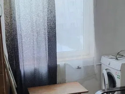 Garsoniera la cheie, 11 mp, Zona Piata Hermes