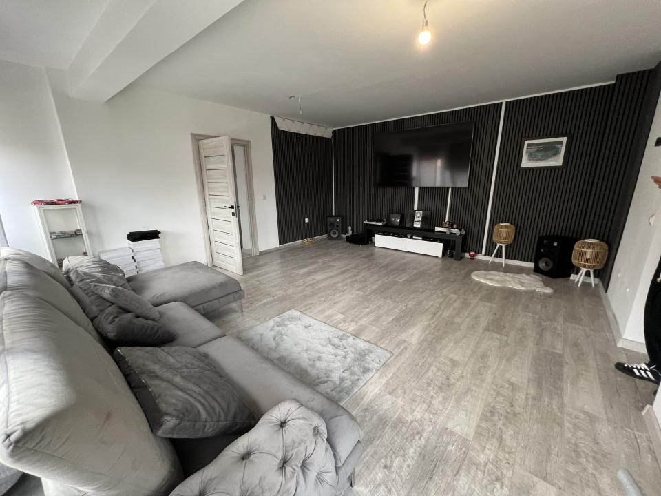 2 Case IDIVIDUALE ,TEREN 1.100 MP , Avram iancu 