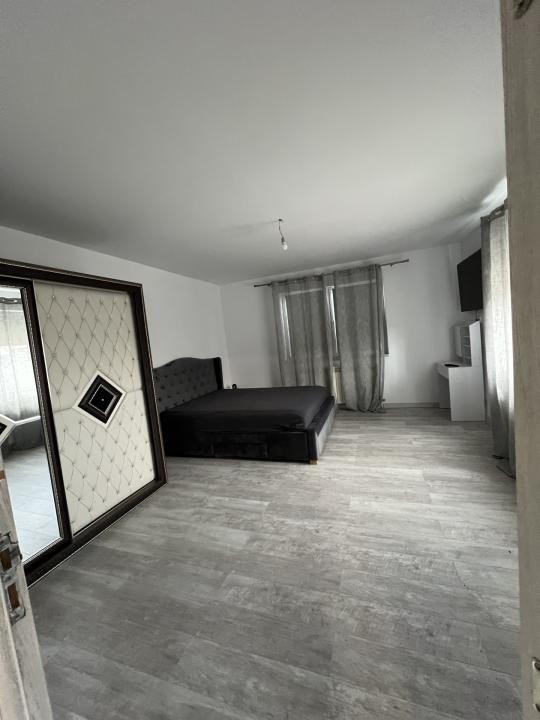 2 Case IDIVIDUALE ,TEREN 1.100 MP , Avram iancu 