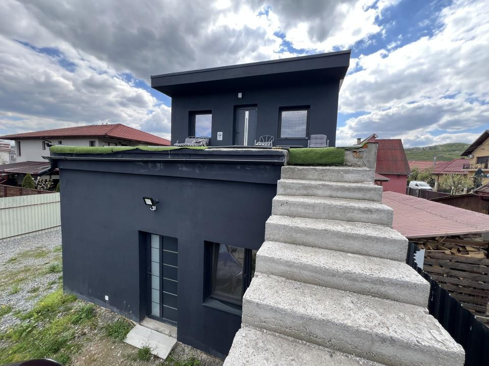 2 Case IDIVIDUALE ,TEREN 1.100 MP , Avram iancu 