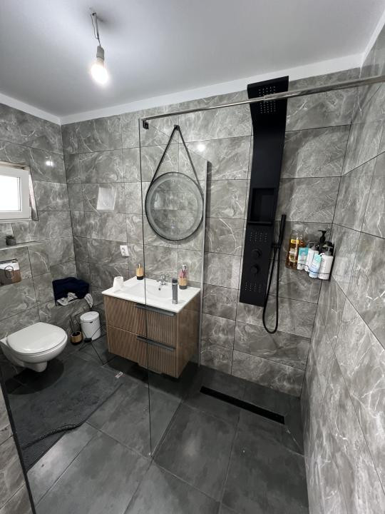 2 Case IDIVIDUALE ,TEREN 1.100 MP , Avram iancu 