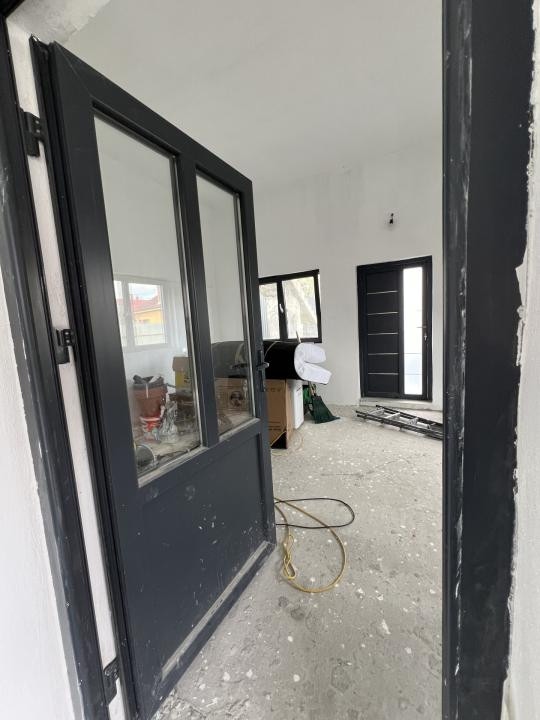 2 Case IDIVIDUALE ,TEREN 1.100 MP , Avram iancu 