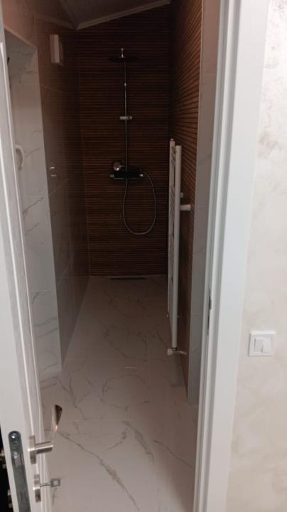 Duplex cu 4 camere,3 bai,2 parcari subterane,zona Terra