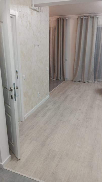 Duplex cu 4 camere,3 bai,2 parcari subterane,zona Terra