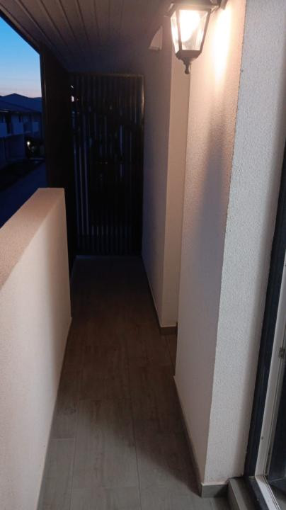 Duplex cu 4 camere,3 bai,2 parcari subterane,zona Terra