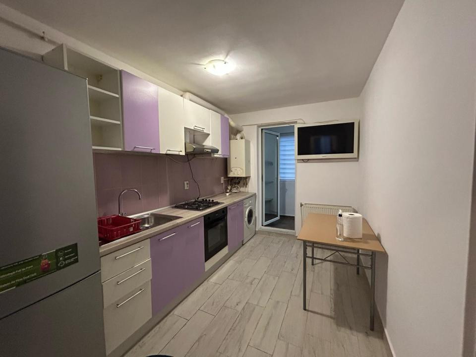 Apartament cu 2 camere, decomandat,Gradina, zona Porii