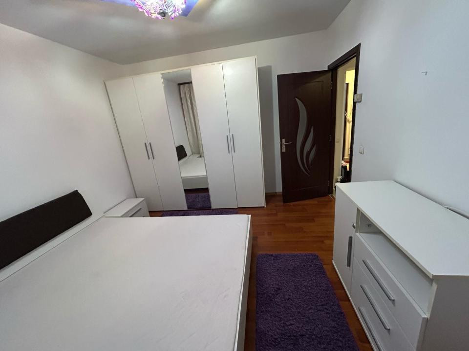 Apartament cu 2 camere, decomandat,Gradina, zona Porii