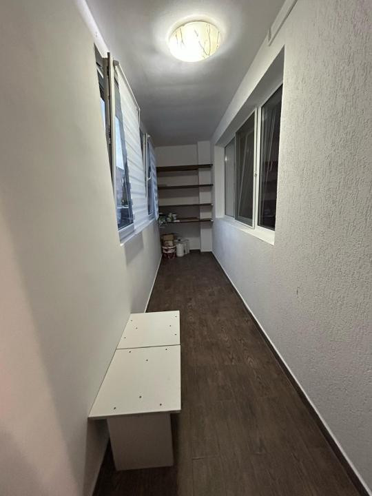 Apartament cu 2 camere, decomandat,Gradina, zona Porii