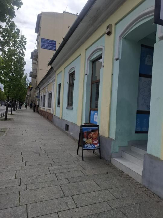 Exclusivitate! Fast food de inchiriat , 82mp, complet utilat, Central