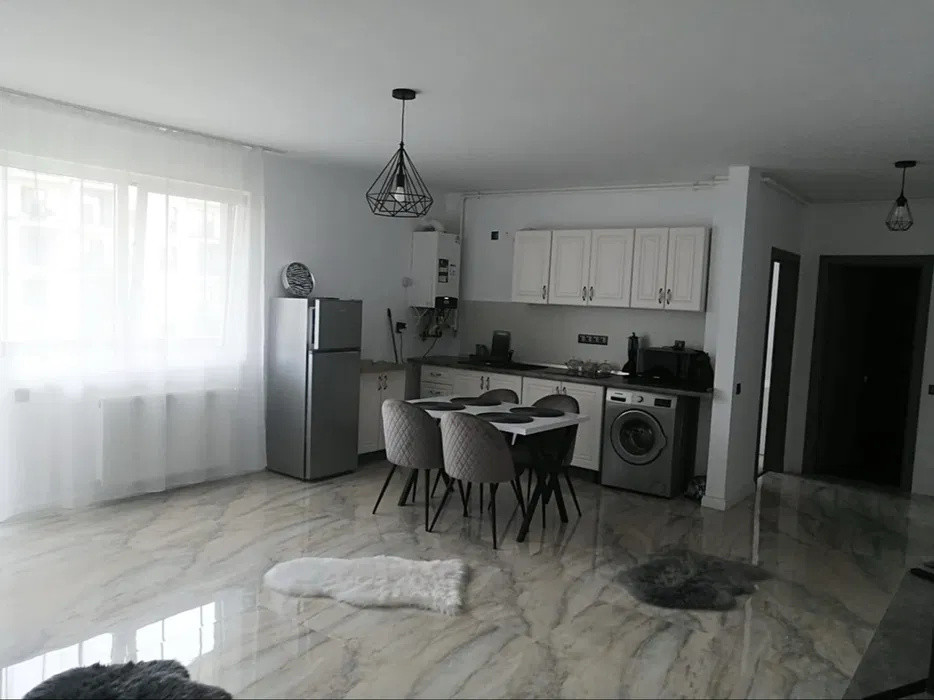Apartament 2 camere de închiriat - Parcare subterana - Strada Eroilor 