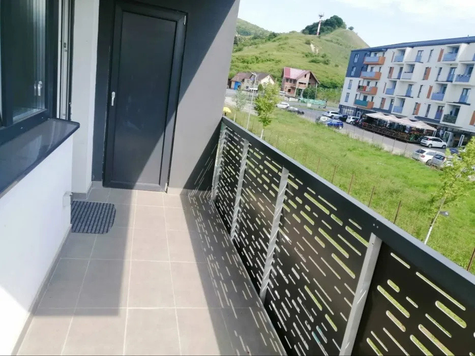 Apartament 2 camere de închiriat - Parcare subterana - Strada Eroilor 