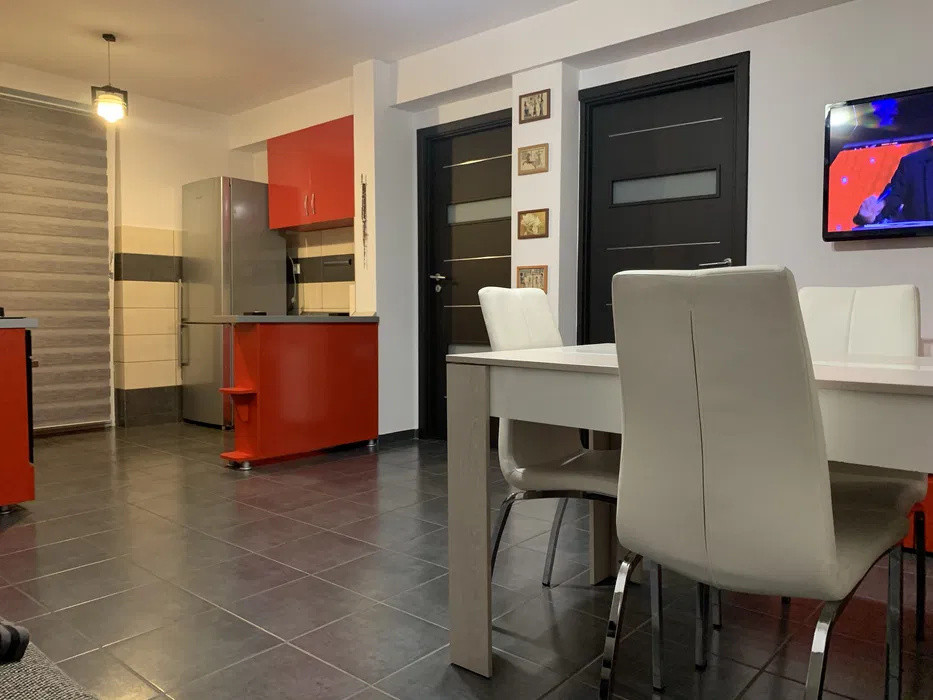 Apartament 3 camere, 60 mp + Balcon, complet mobilat – Bună Ziua