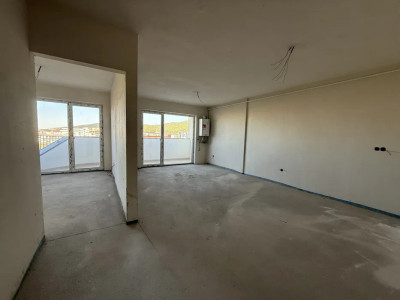 Apartament de 2 camere , 45  mp + balcon de 7 mp ,EROILOR 