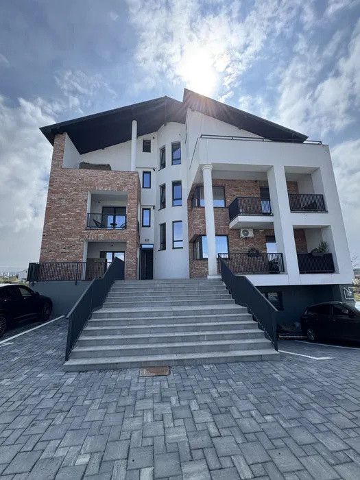 Apartament NOU 3 camere, prima închiriere, parcare inclusă – Europa, zonă premiu