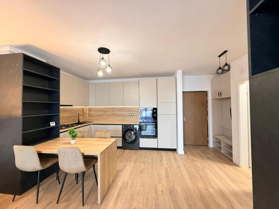 Apartament 2 camere, modern ,45 mp , Eroilor