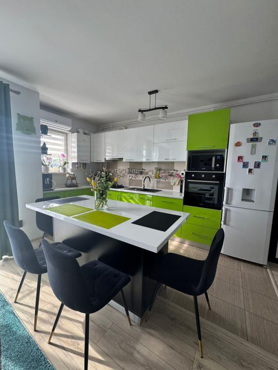 Apartament 3 camere,2balcoane,zona Tineretului