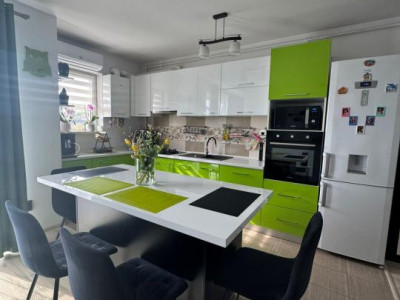 Apartament 3 camere,2balcoane,zona Tineretului