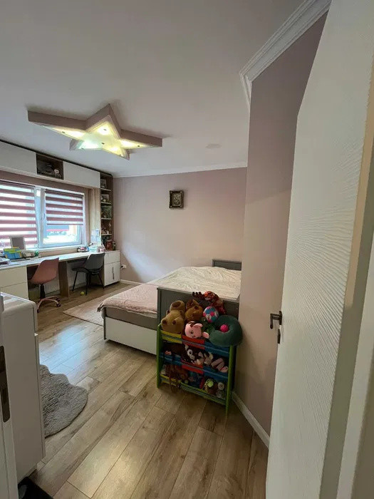 2 Camere Decomandat 55 mp| Etaj Intermediar | Parcare Inclusa | Zona Centrala | 