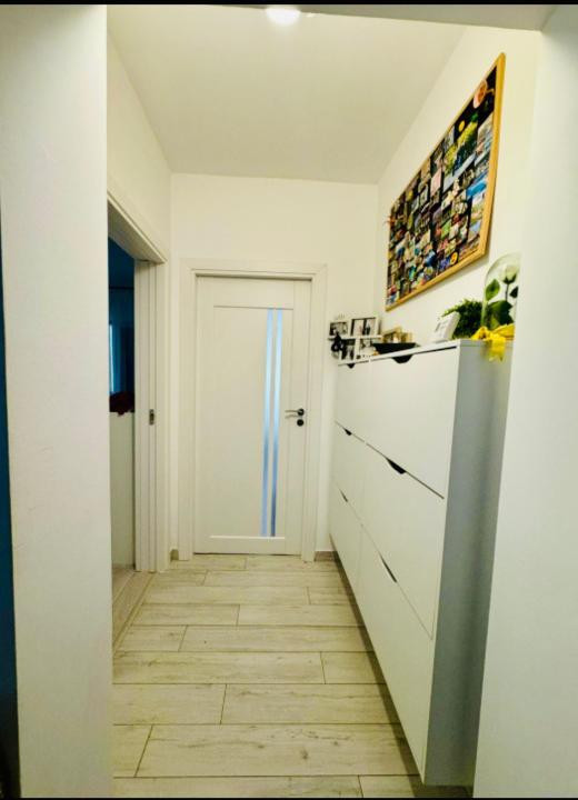 Apartament cu 3 camere,parcare,zona Vivo