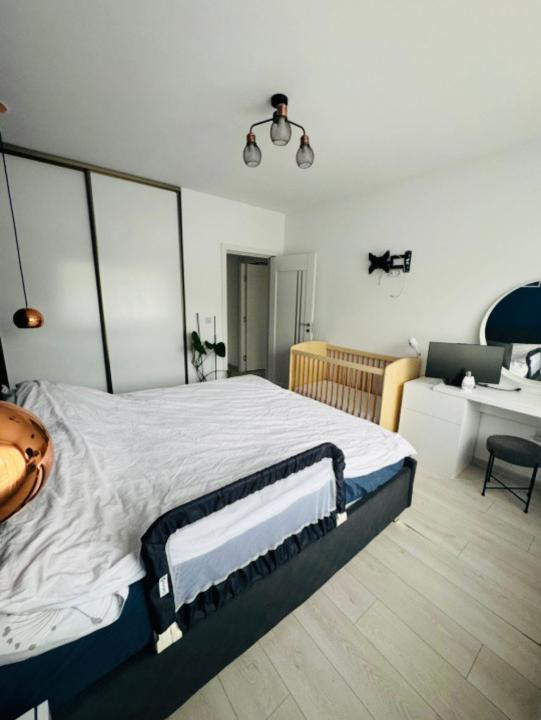 Apartament cu 3 camere,parcare,zona Vivo