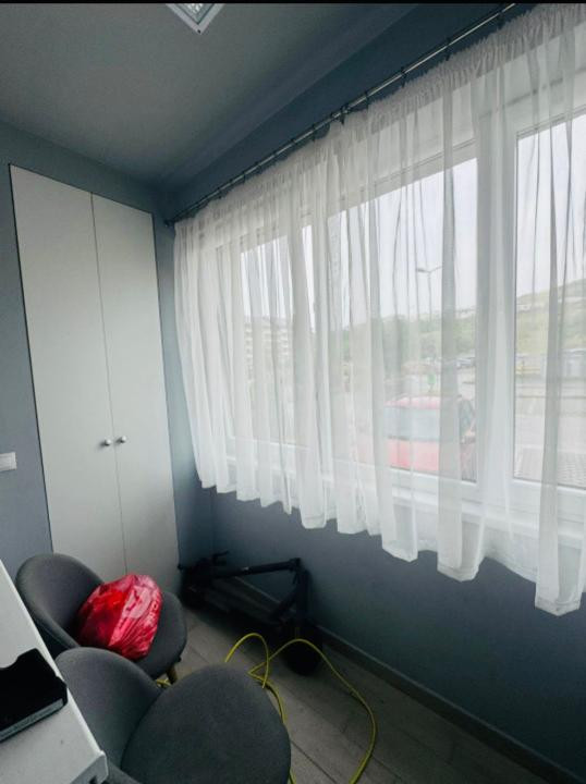 Apartament cu 3 camere,parcare,zona Vivo