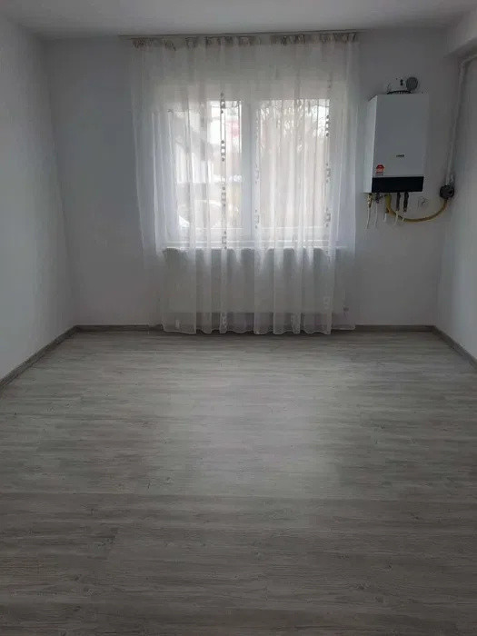 Garsoniera, 21mp, zona Bulgaria