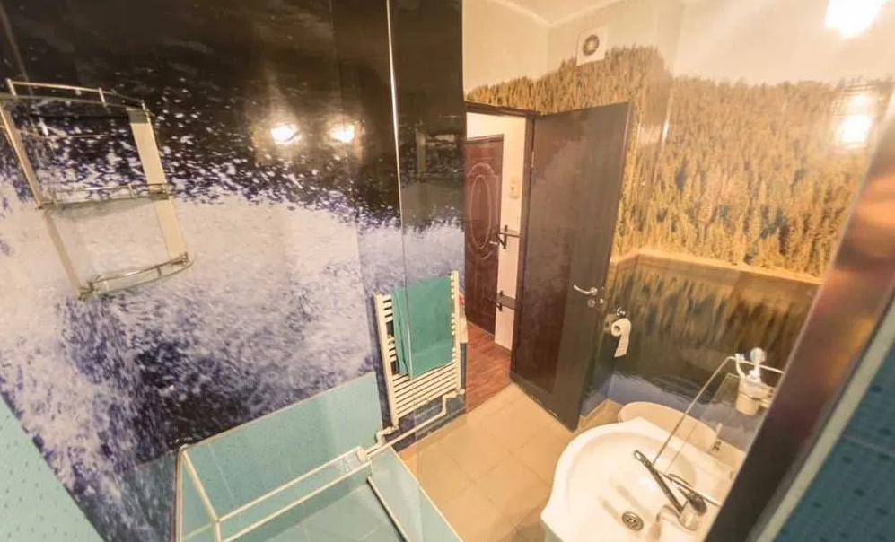 Apartament cu 3 camere, decomandat, 67 mp, etaj interediar, zona Dorobantilor