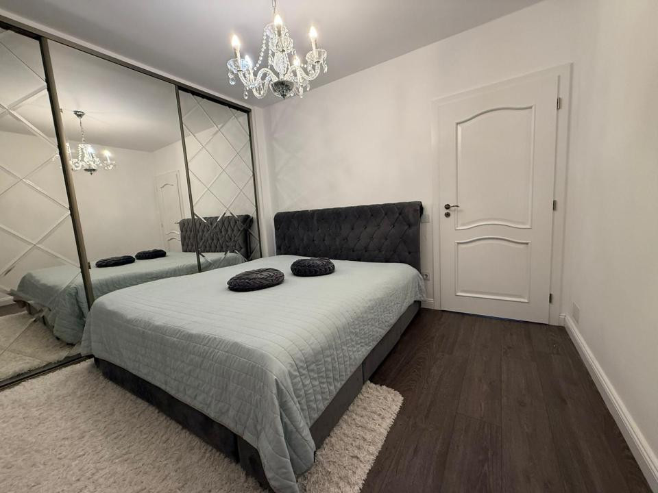 Apartament cu 3 camere, 80 mp, zona AMETYST