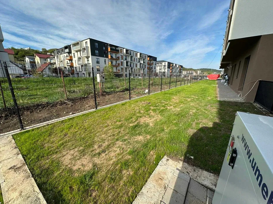 Apartament de 2 camere , 49 mp + 95 mp gradina , EROILOR 