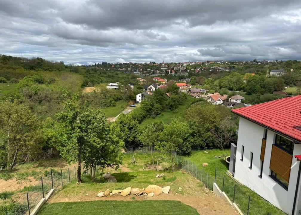 Casa individuala, 160 mp+ 873 mp teren, parcare, zona Feleacu