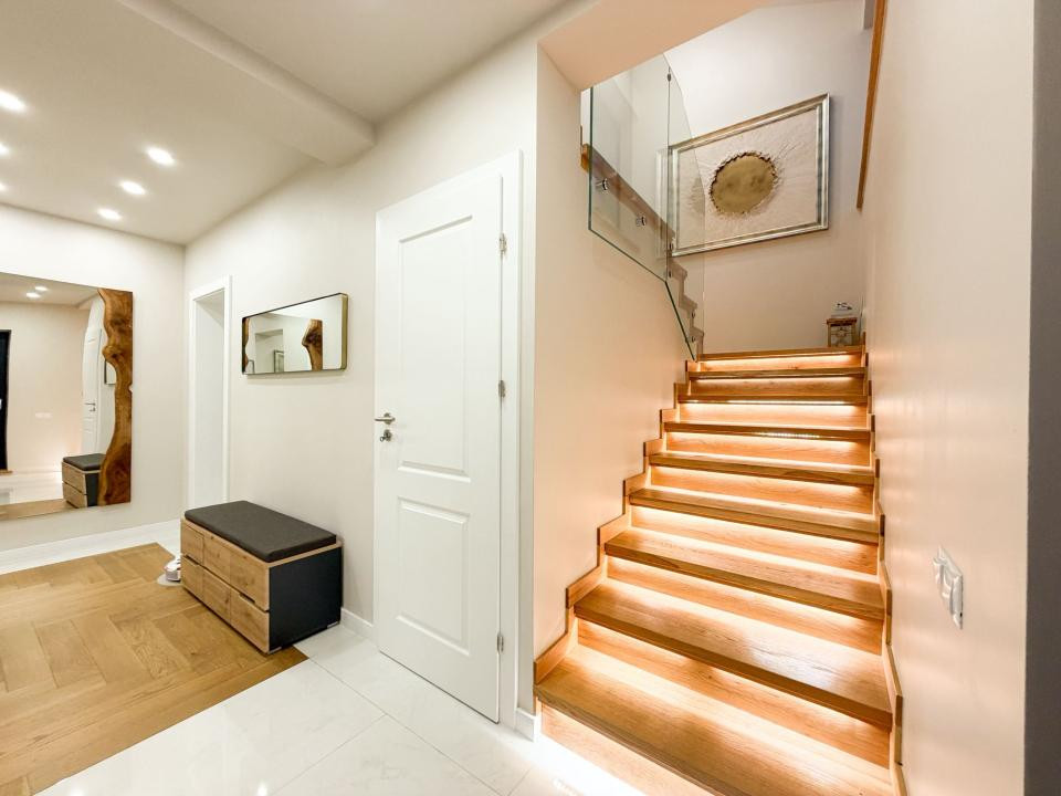 Casa individuala , 280 mp utili+ 1.000 mp de teren, FELEACU