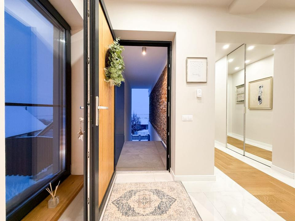 Casa individuala , 280 mp utili+ 1.000 mp de teren, FELEACU