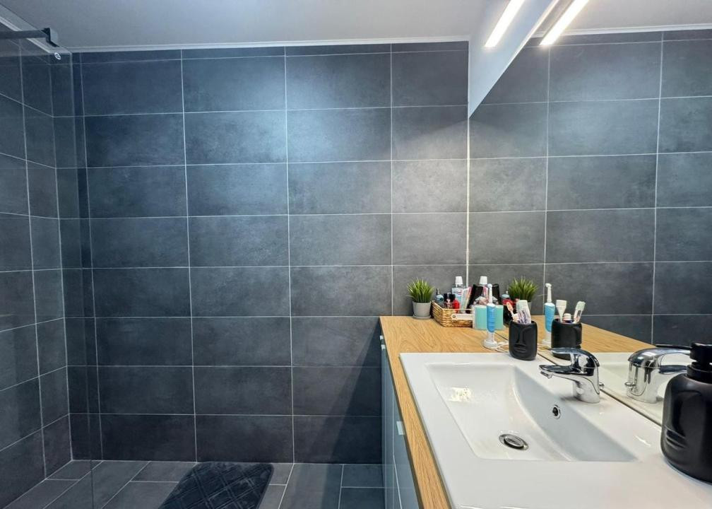 Apartament 3 camere, 63mp, terasa, parcare, etaj intermediar, zona Grigorescu