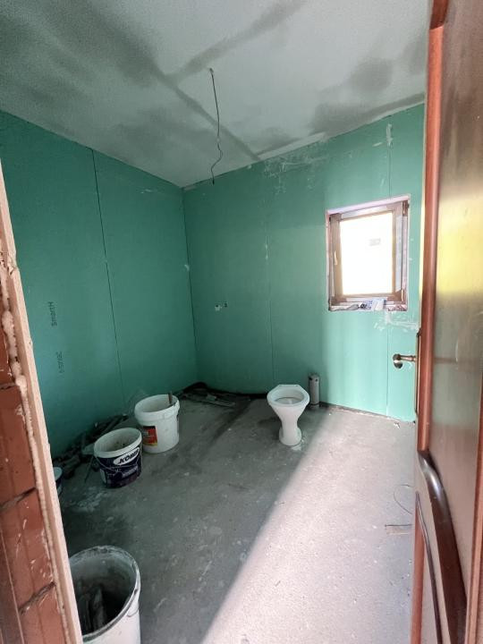 Casa idividuala de inchiriat , 240 mp utili, Tauti 