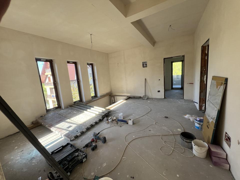 Casa idividuala de inchiriat , 240 mp utili, Tauti 