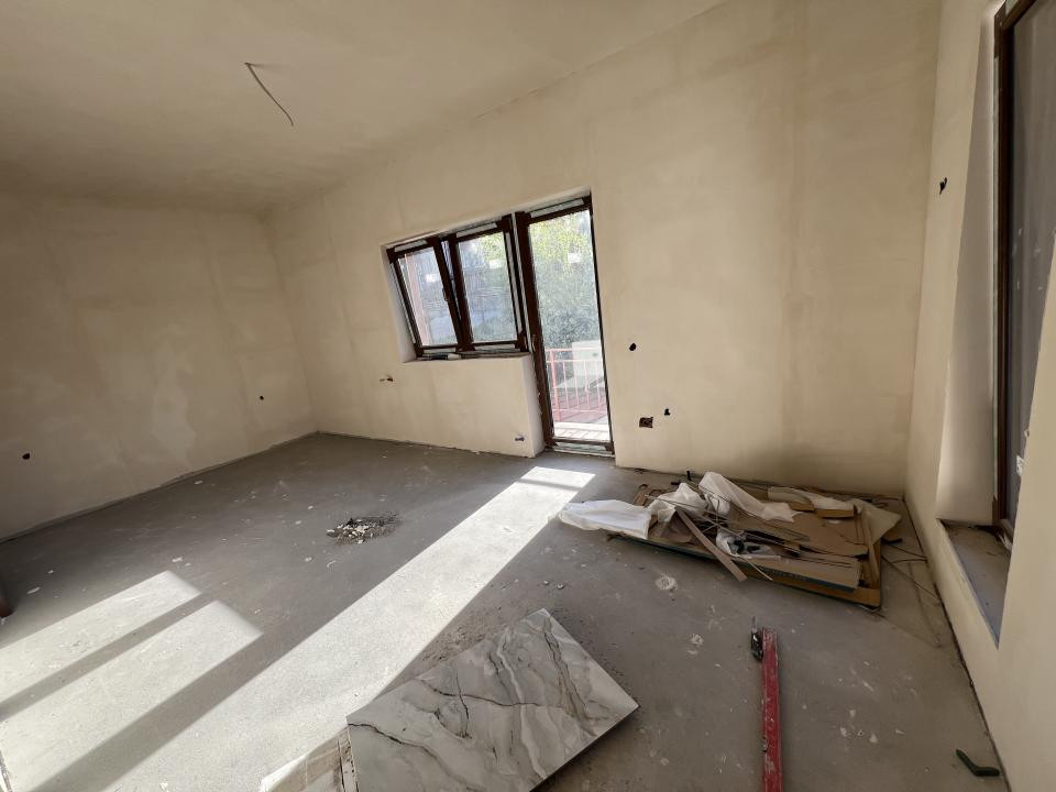 Casa idividuala de inchiriat , 240 mp utili, Tauti 