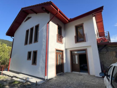 Casa idividuala de inchiriat , 240 mp utili, Tauti 