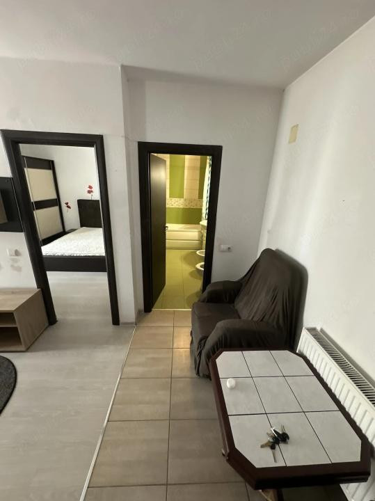 Apartament cu 2 camere, 39 mp, parcare, strada Stejarului