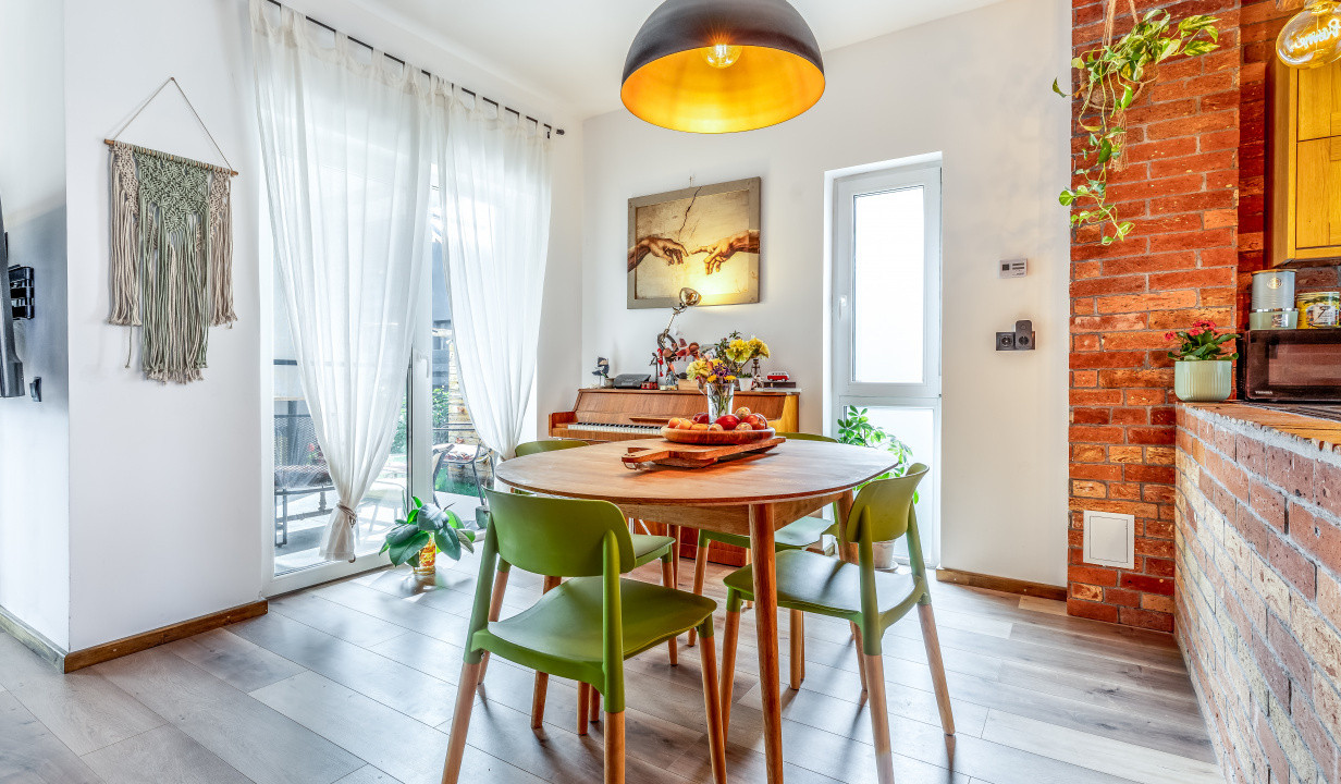 Duplex modern in Floresti, zona Urbano Shopping Center