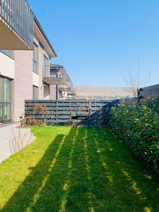 Duplex modern in Floresti, zona Urbano Shopping Center