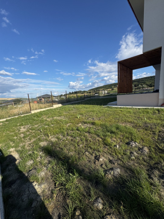 Duplex 120 mp Utili, 4 camere,400 mp Gradina,Panorama Superba,Chinteni