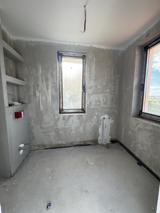 Casă individuală, 4 camere, 120 mp utili, teren liber 702 mp, Chinteni