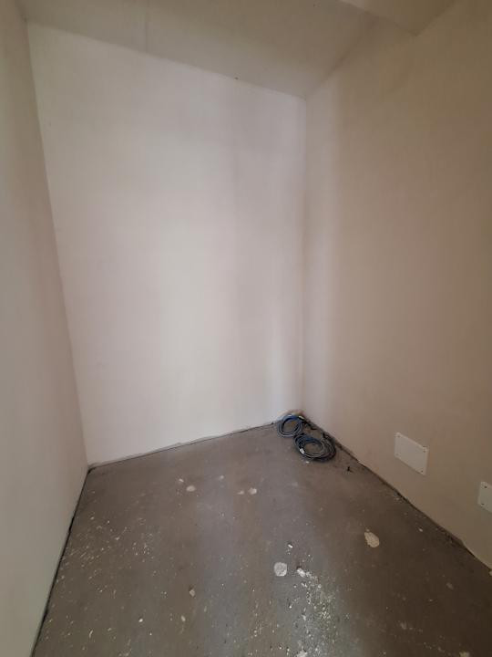 Duplex semifinisat, garaj, zona Tauti