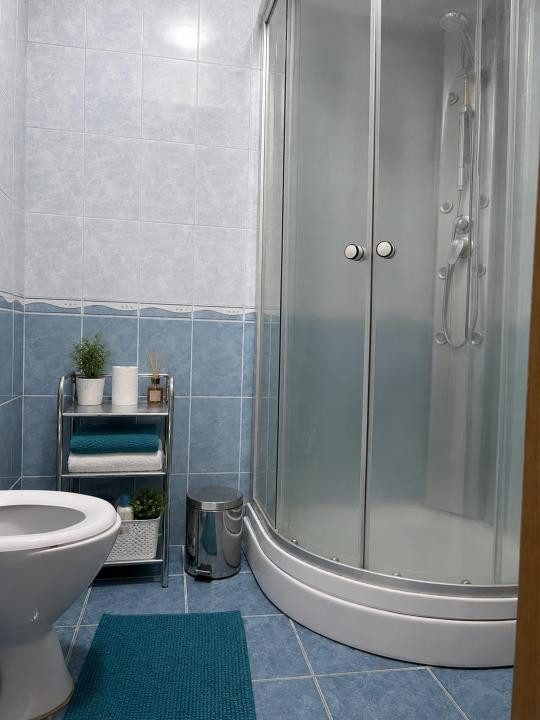 Apartament o camera, 40mp, etaj intermediar, zona Petrom