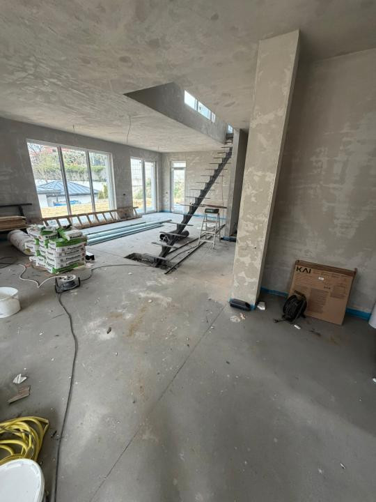 Casa individuala, 6 camere, 200mp, teren 800mp, zona Feleacu