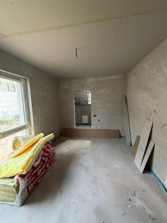 Casa individuala, 6 camere, 200mp, teren 800mp, zona Feleacu