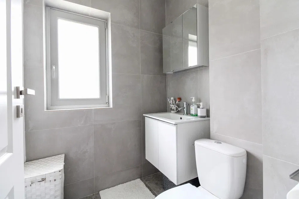 Apartament cu 3 camere, 2 bai, 2 balcoane, zona Dumitru Mocanu