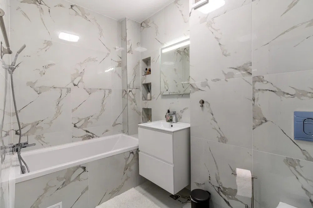 Apartament cu 3 camere, 2 bai, 2 balcoane, zona Dumitru Mocanu