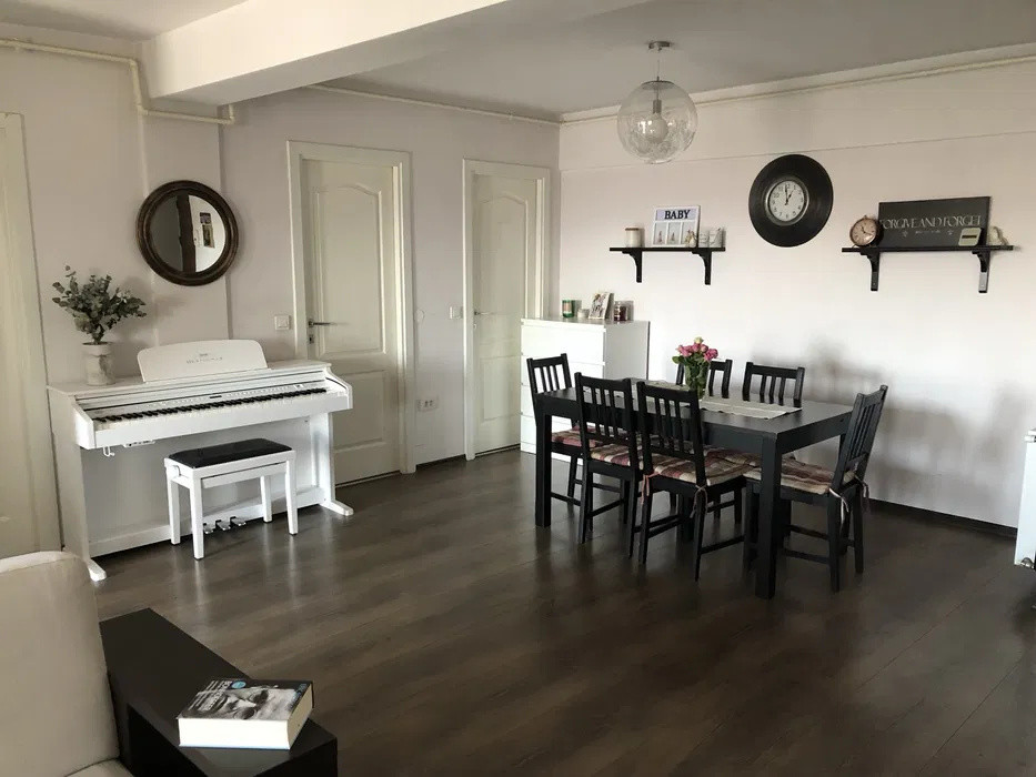 Apartament cu 2 camere, 64 mp, balcon, zona Muzeul Apei