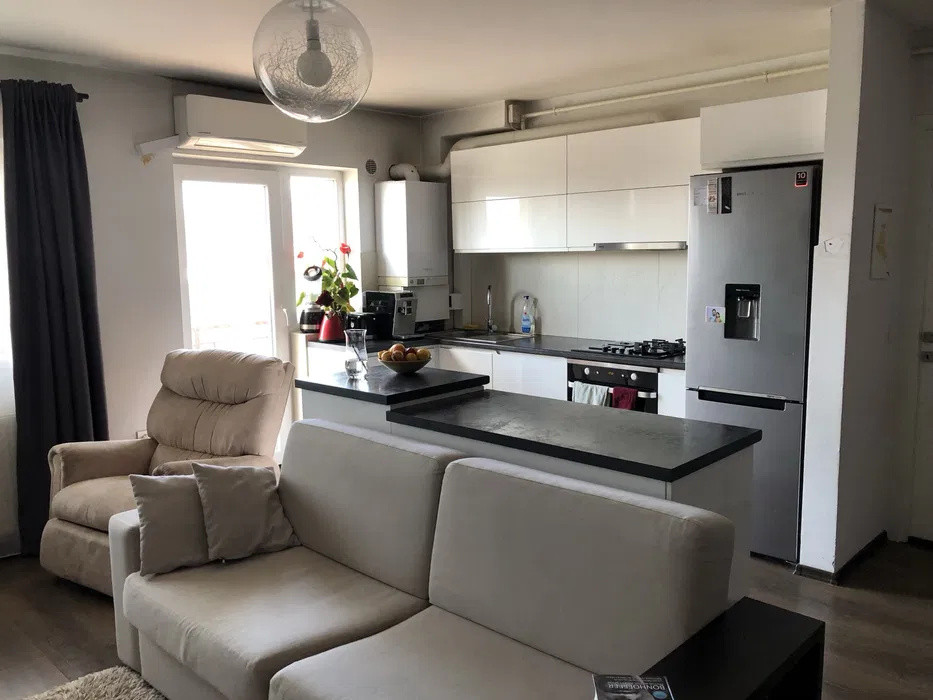 Apartament cu 2 camere, 64 mp, balcon, zona Muzeul Apei